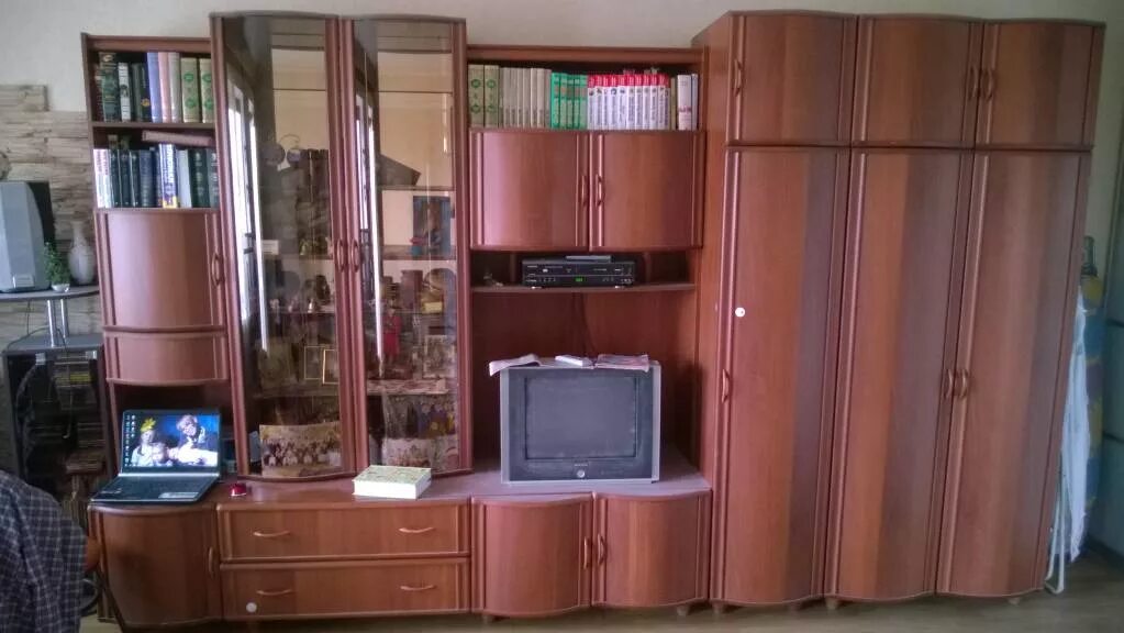 Отдам даром мебель фото Отдам даром комплект мебели (стенку) - Отдам даром в СПб