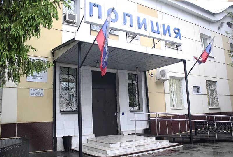 Отдел полиции 10 советский фото Челябинскими полицейскими по подозрению в совершении кражи металлических изделий