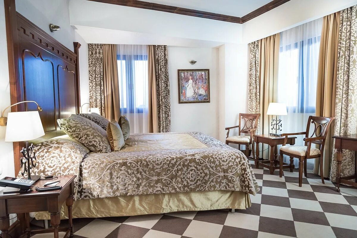 Отель богатырь фото Otel'-zamok Bogatyr Rooms: Pictures & Reviews - Tripadvisor