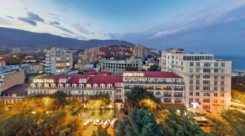 Отель бристоль фото Бристоль отель Ялта 3* - Россия, Крым - Отели Пегас Туристик