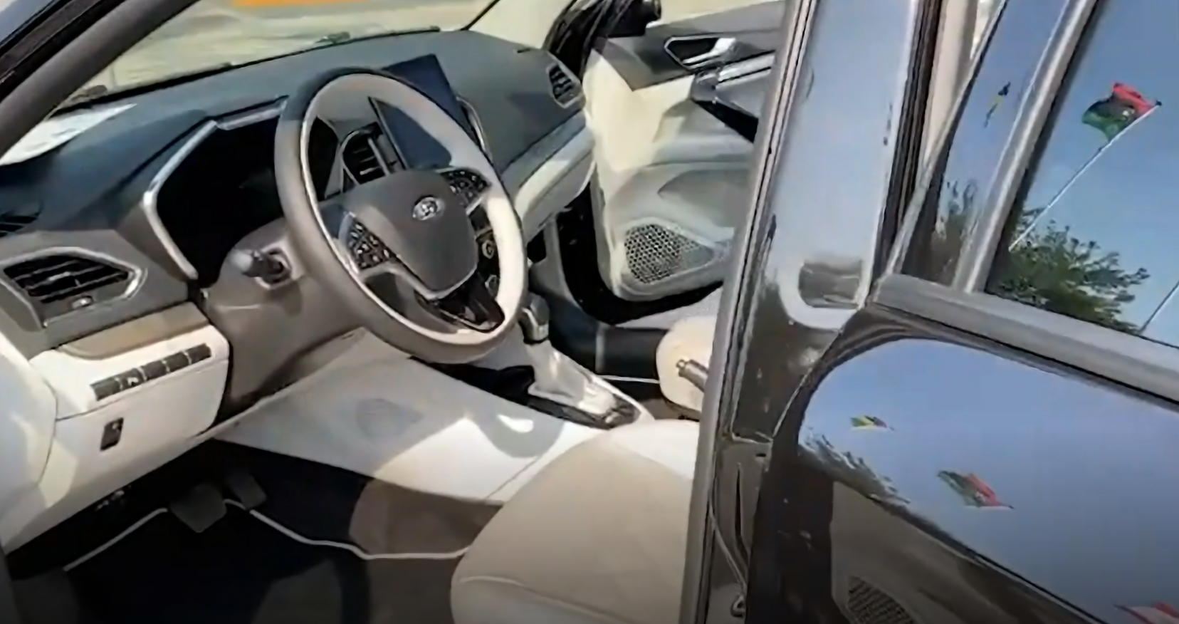 Отзывы лада аура фото и цены Это Lada Aura. Большой премиальный седан показали внутри и снаружи