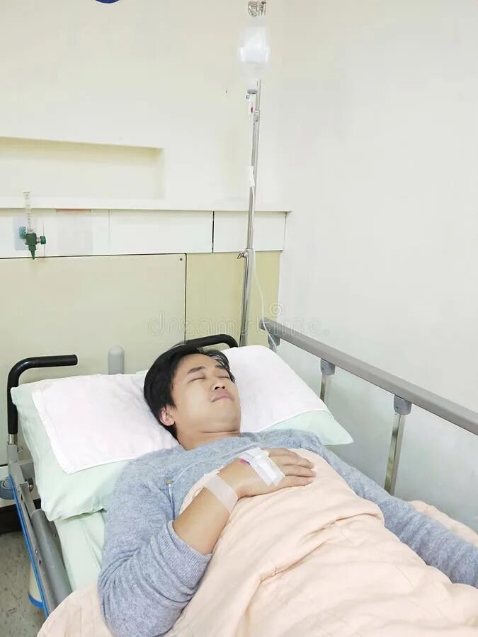 Оучи фото из больницы Patient Man on Hospital Bed Stock Image - Image of medicine, examination: 107929