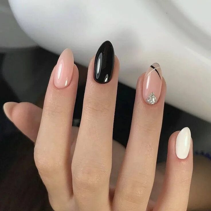 Овальная форма ногтей идеи маникюра Pin by ♡ ТАНЮША КОТИК ♡ on ♡ МАНИКЮР ♡ Long nail designs, Manicure, Nail designs