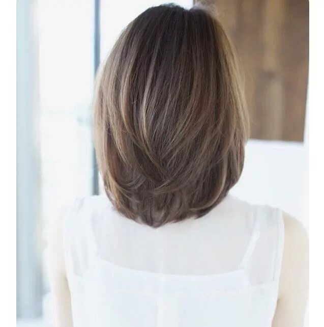 Овальная стрижка на средние волосы сзади Пин на доске Hair and Beauty Волосы до плеч, Стили стрижек, Современные стрижки