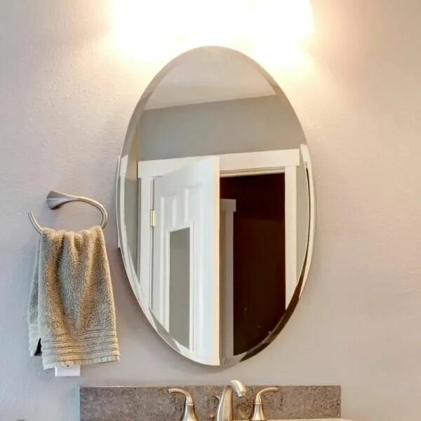 Овальное зеркало в ванную в интерьере Pin on BATH ideas