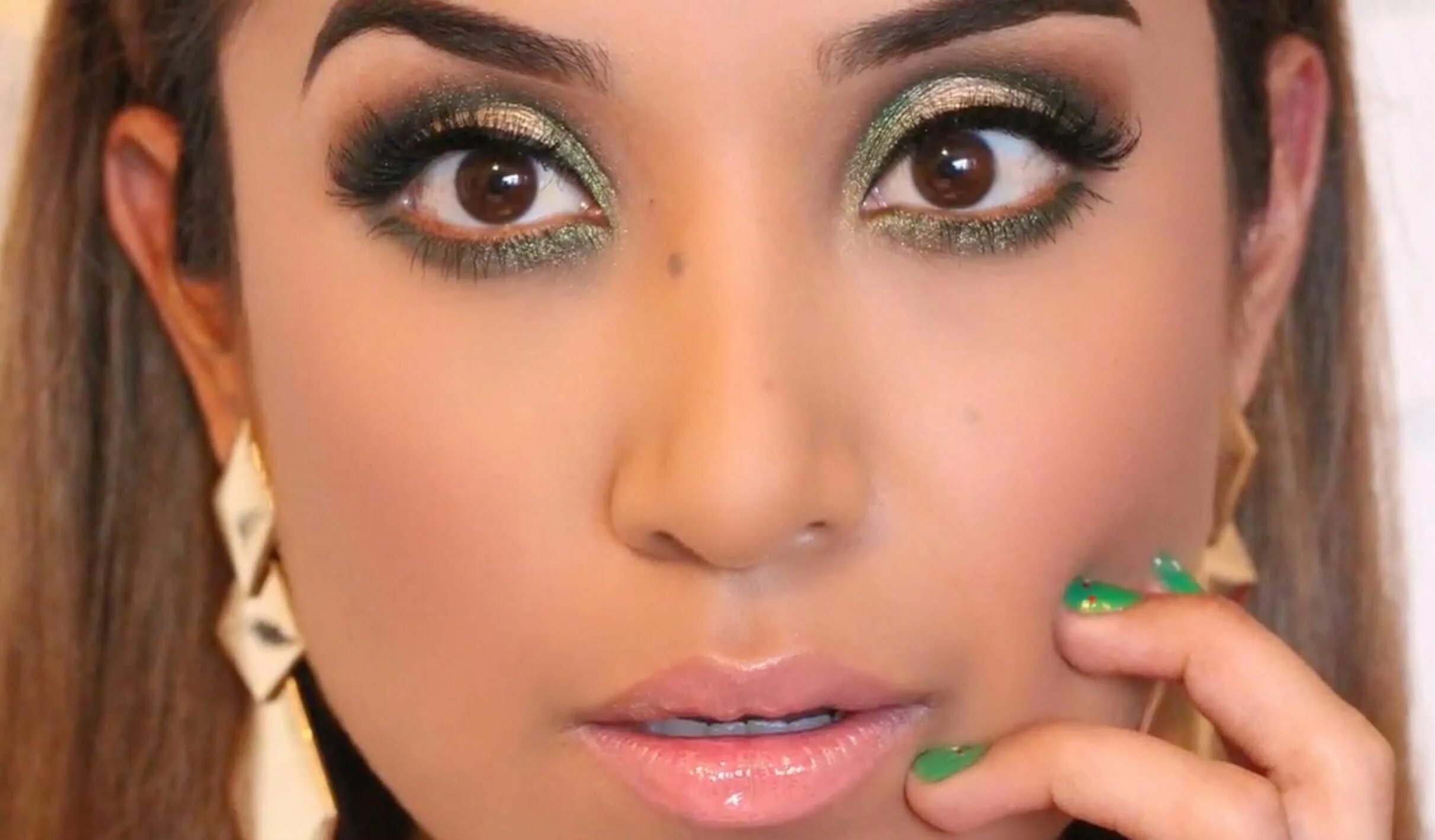 Овальные глаза макияж Stunning makeup ideas! #naturalmakeuptutorials Protruding eyes, Simple eye makeu
