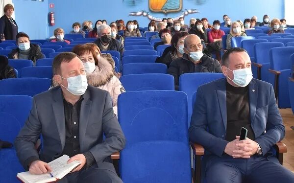 Овчинников вячеслав алексеевич джанкой фото Главный врач ГБУЗ РК "Джанкойская ЦРБ" Вячеслав Овчинников провел разъяснительну