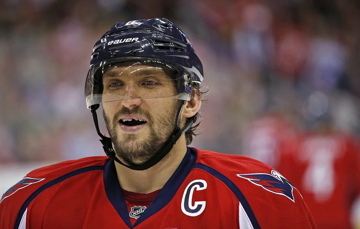 Овечкин фото без зуба Хоккей в России: Washington Capitals left wing Alex Ovechkin фото (photo) - фото