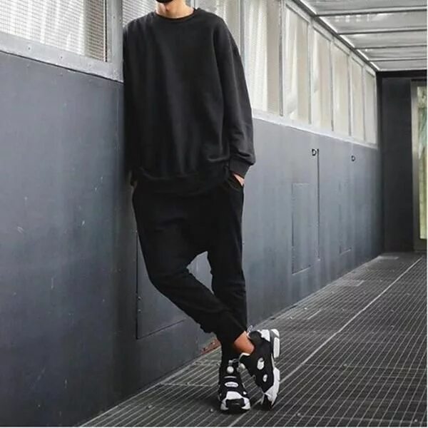 Оверсайз стиль мужской молодежный Premium Relaxed Pullover Sweatshirt in Midnight Black Crewneck outfit, Pullover 