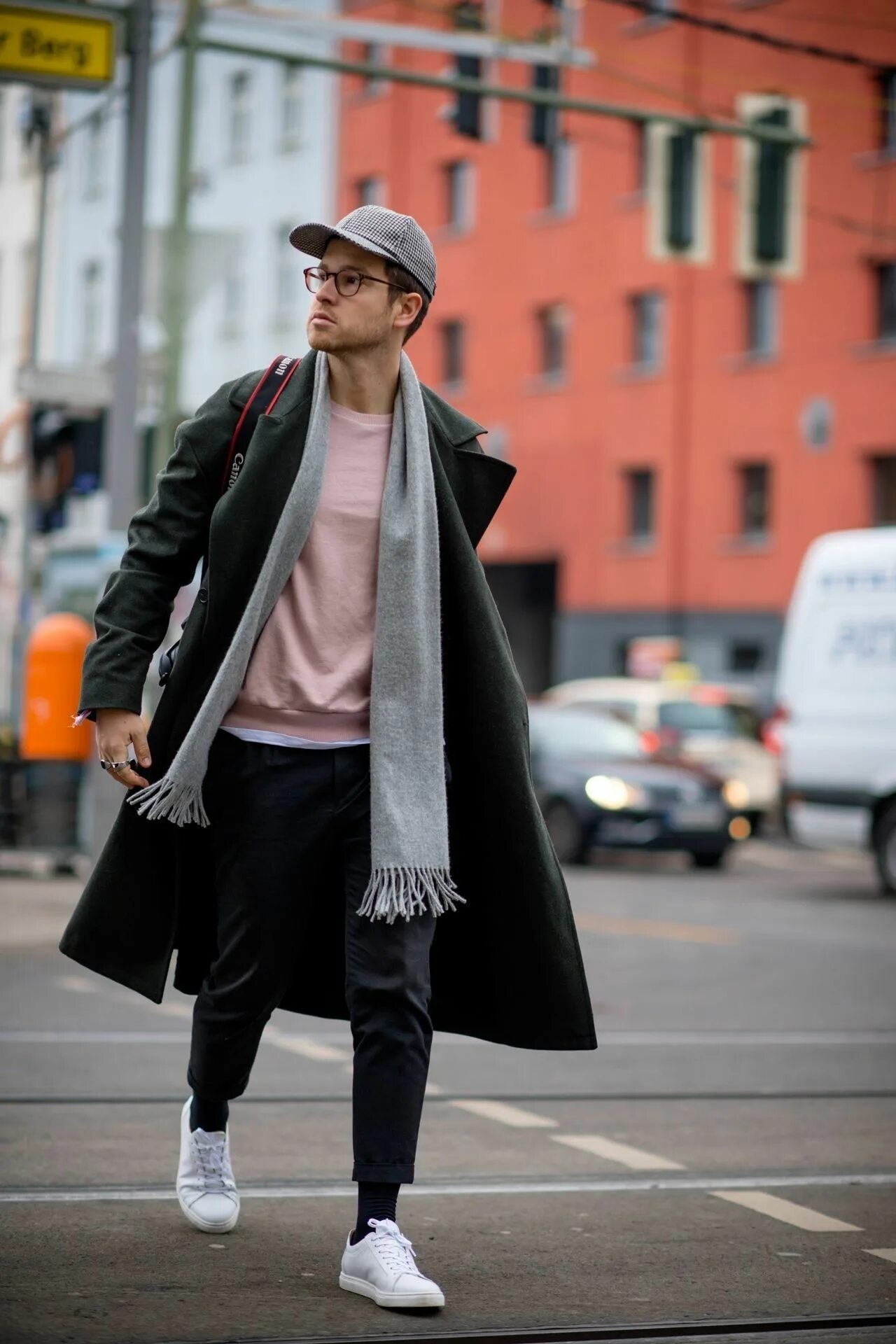 Оверсайз стиль мужской молодежный The strongest street style at Berlin Fashion Week AW17 Mens street style, Mens o