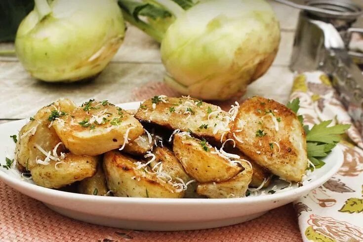 Овощ репа рецепты приготовления с фото Turn Up the Flavor With This Easy Roasted Kohlrabi & Parmesan Recipe! Vegetables