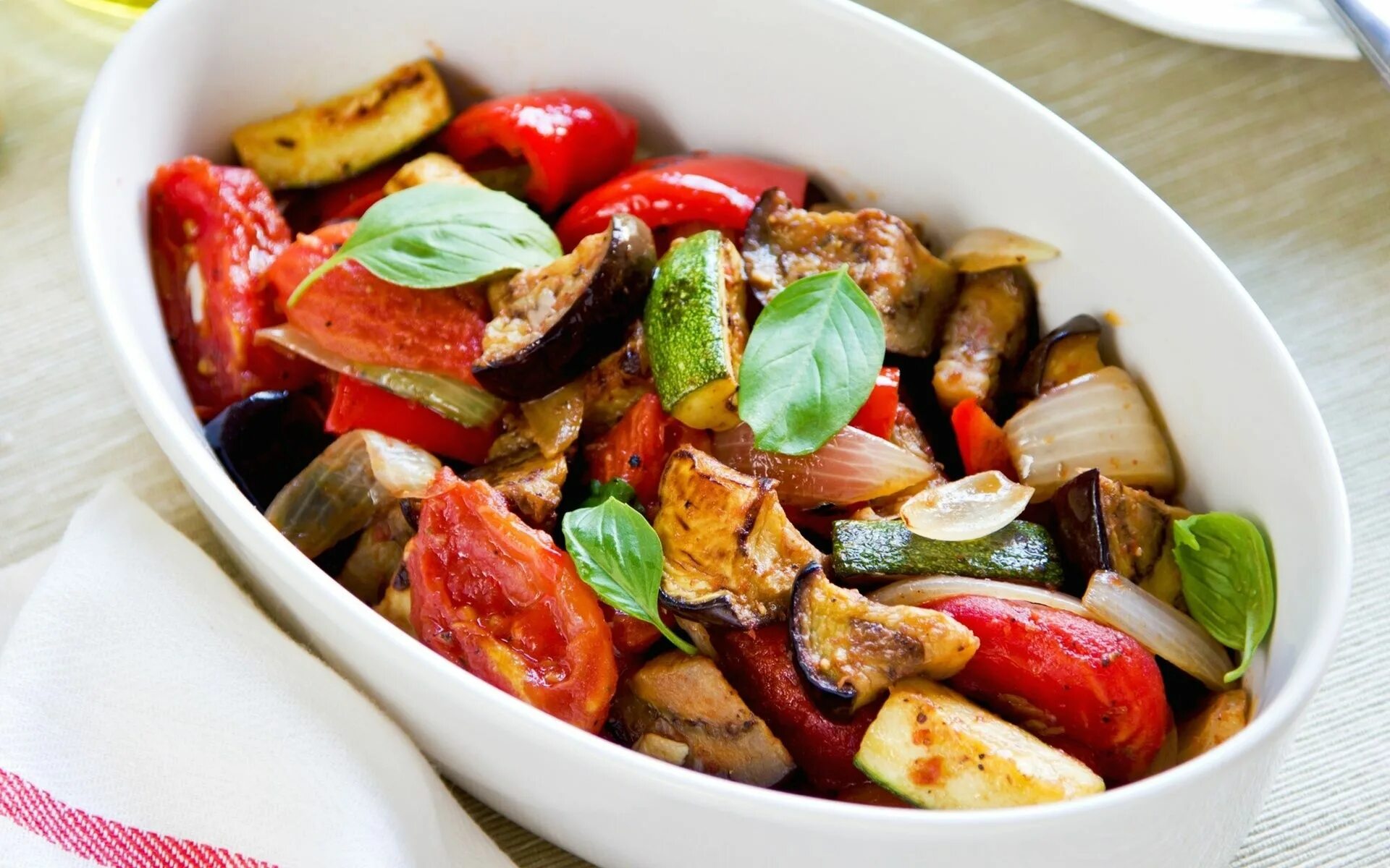 Овощи блюдо фото Получаются они просто божественно вкусными. И всегда съедаются полностью, скольк