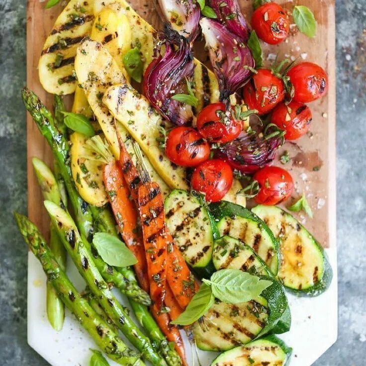 Овощи гриль рецепт фото Lola on Instagram: "Légumes grillés pour accompagner un barbecue..!!! Badigeonne