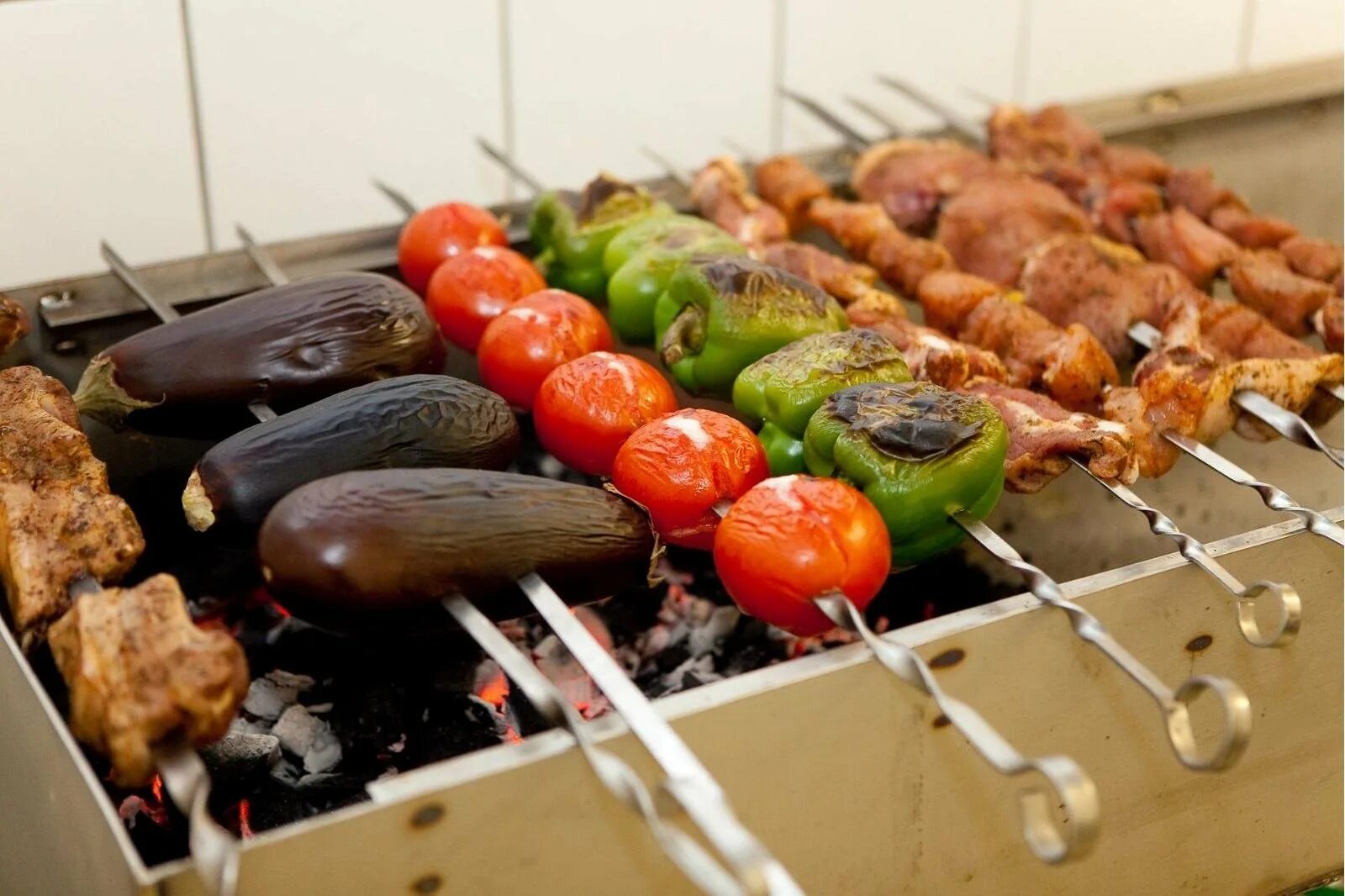 Овощи на мангале на решетке фото Рецепт вкусных овощей на мангале - найдено 76 картинок