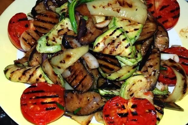 Овощи на сковороде гриль фото ТОП лучших летних гриль-салатов Cookery, Food, Ethnic recipes