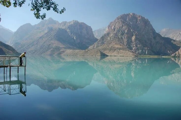 Озеро искандеркуль таджикистан фото Iskanderkul lake Caravanistan in 2023 Asia travel, Places to go, Wonders of the 