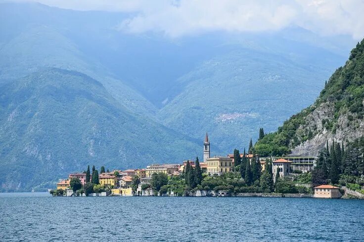 Озеро комо италия фото Four Awesome Lake Destinations for Summer Vacations in Italy - Tour Italy Now Co