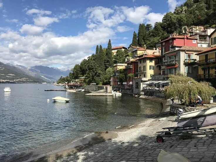 Озеро комо зимой италия фото Amazingly Beautiful Lake como, Lake como bellagio, Italian life