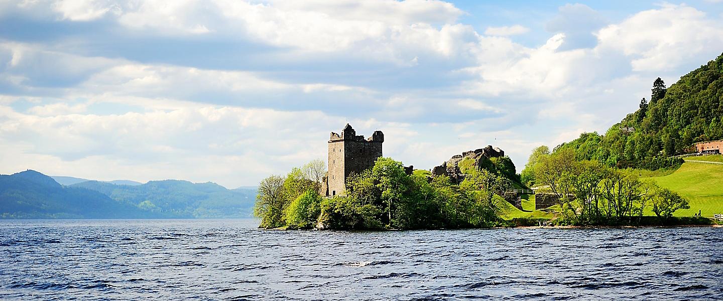 Озеро лохнесс фото Cruises to Inverness / Loch Ness, Scotland Royal Caribbean Cruises