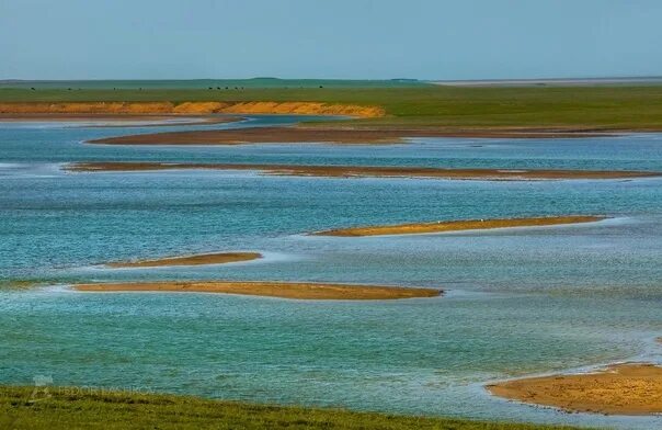 Озеро маныч гудило в ростовской области фото Lake Manych-Gudilo A unique salt lake, most of which is located on the territory