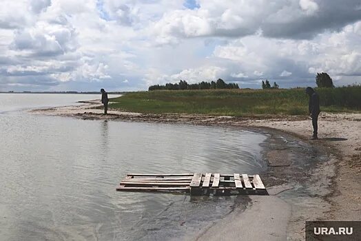 Озеро медвежье курганская область фото отзывы Разлив Днепра размыл немецкие воинские захоронения времен ВОВ - Рамблер/новости