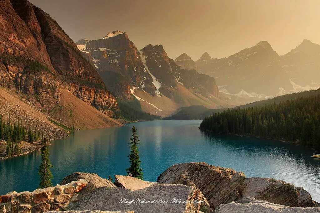 Озеро морейн фото Moraine Lake Sunset @shiyuan Flickr