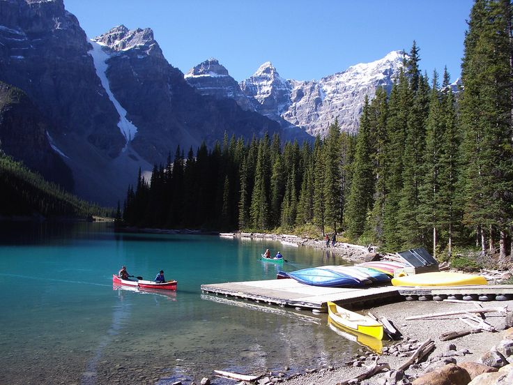 Озеро морейн канада фото The Oldest National Parks In The World Banff national park, National parks, Wate