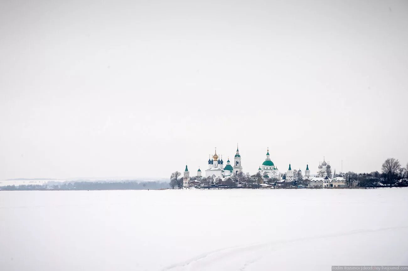 Озеро неро фото Ростов Великий с озера Неро, Ярославская область - АРХИТЕКТУРНОЕ НАСЛЕДИЕ - Live