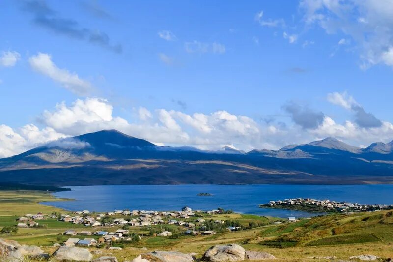 Озеро паравани грузия фото Озеро парвана грузия - Фото