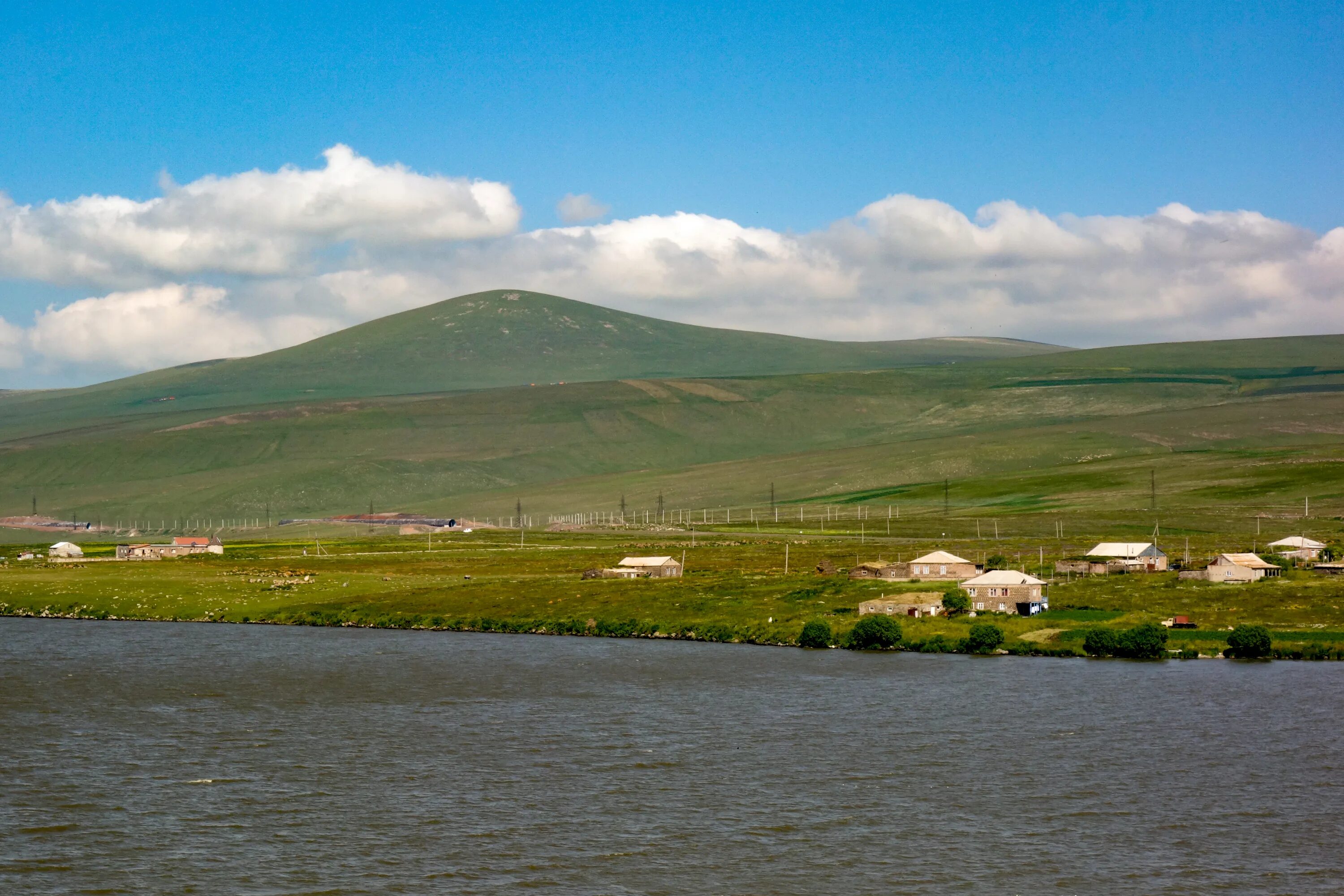 Озеро паравани грузия фото Fichier:Kulbaki and Davakrani.jpg - Wikipédia
