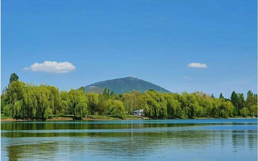 Озеро пятигорск фото В Пятигорске купальный сезон отложен КМВ Экспресс Дзен