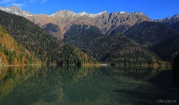 Озеро рица в ноябре фото Абхазия. Озеро Рица http://life-list.ru/poezdki/abxaziya-ozero-rica 2013 LIFE LI