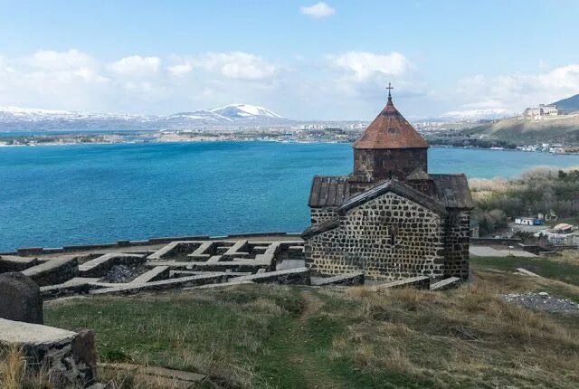Озеро севан в армении фото и описание Some Facts about St. Gregory the Enlightener of Armenia and Armenian Church Chur
