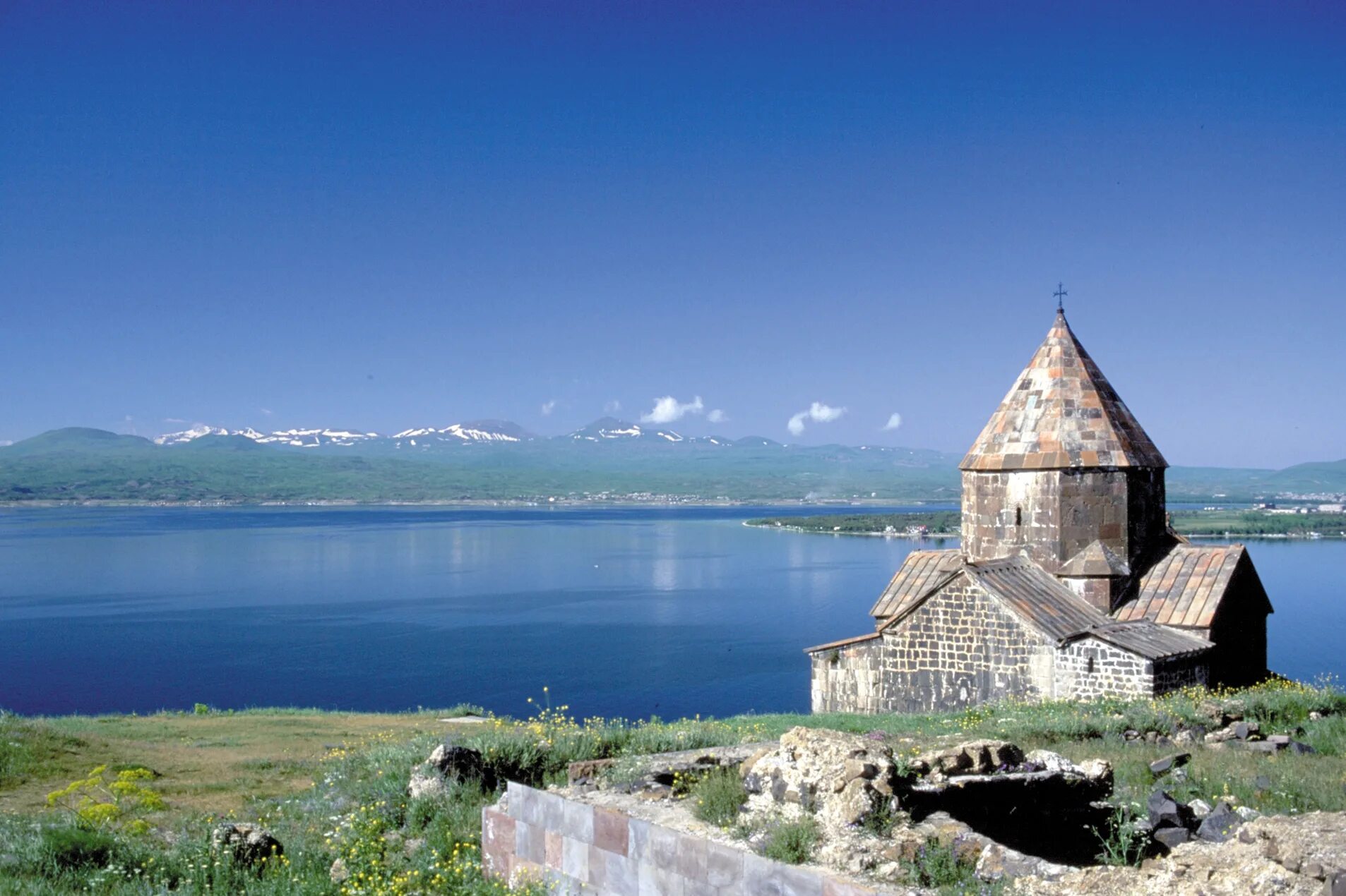 Озеро севан в армении фото и описание Chess Daily News by Susan Polgar - Round 3 Games & Results at Lake Sevan