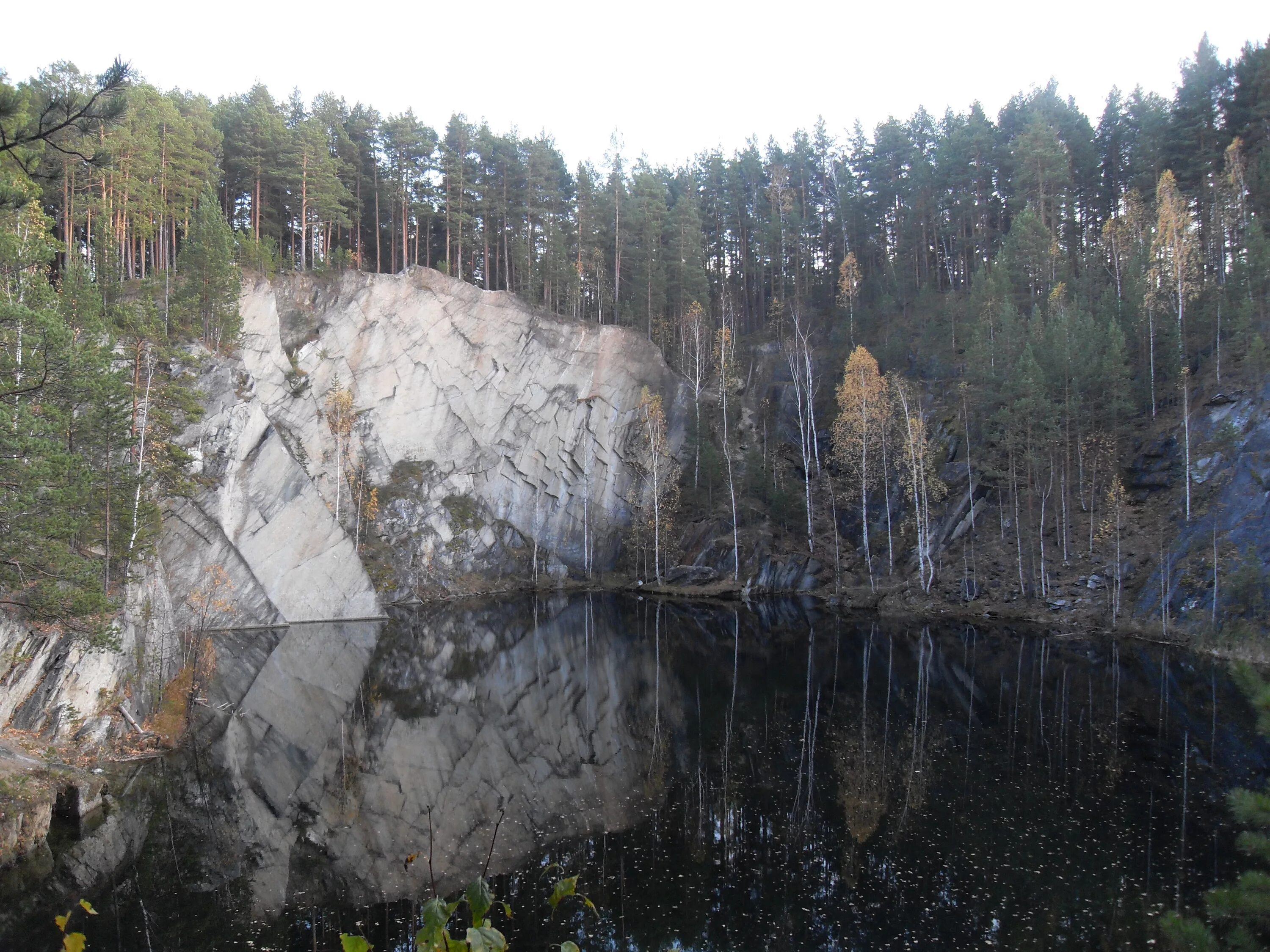 Озеро тальков камень фото Файл:Talkov kamen Lake view.JPG - Википедия