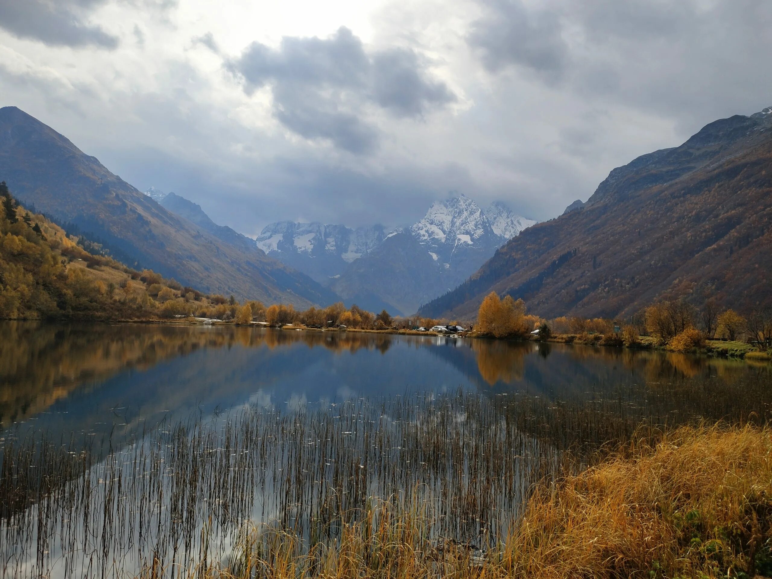Озеро туманлы кель в домбае фото Озеро туманлы кель в домбае фото YugNash.ru