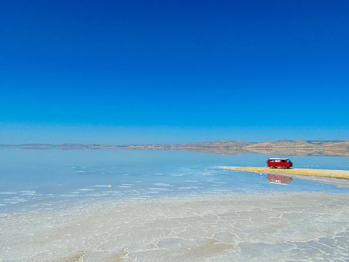 Озеро туз фото Wêne:Lake Tuz, Turkey (Unsplash O0uCm1WLnA0).jpg - Wîkîpediya