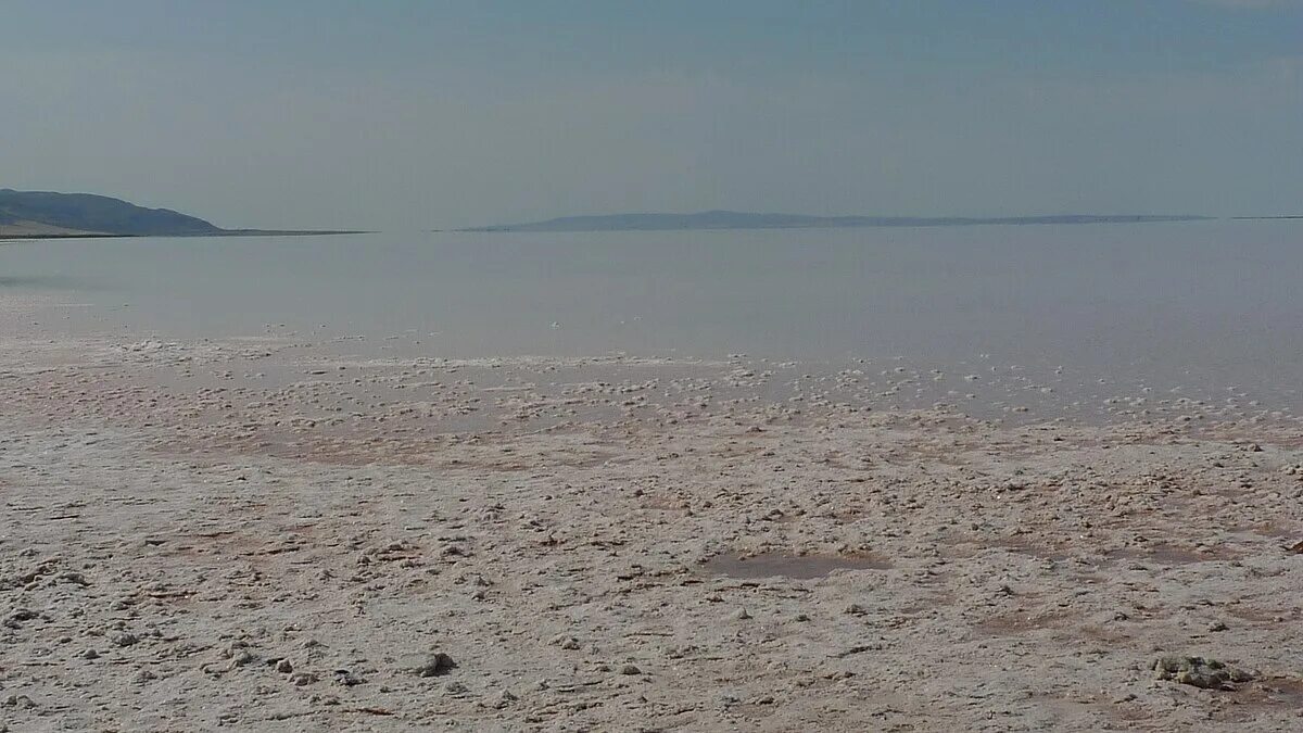 Озеро туз фото File:Salt Lake Tuz,Turkey 2010.jpg - Wikipedia