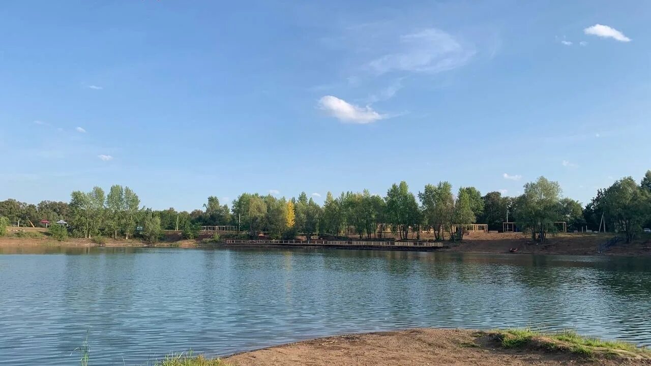Озеро уфа фото На популярном озере в Уфе, где бизнесвумен Машко создает вип-отдых, запретили ку
