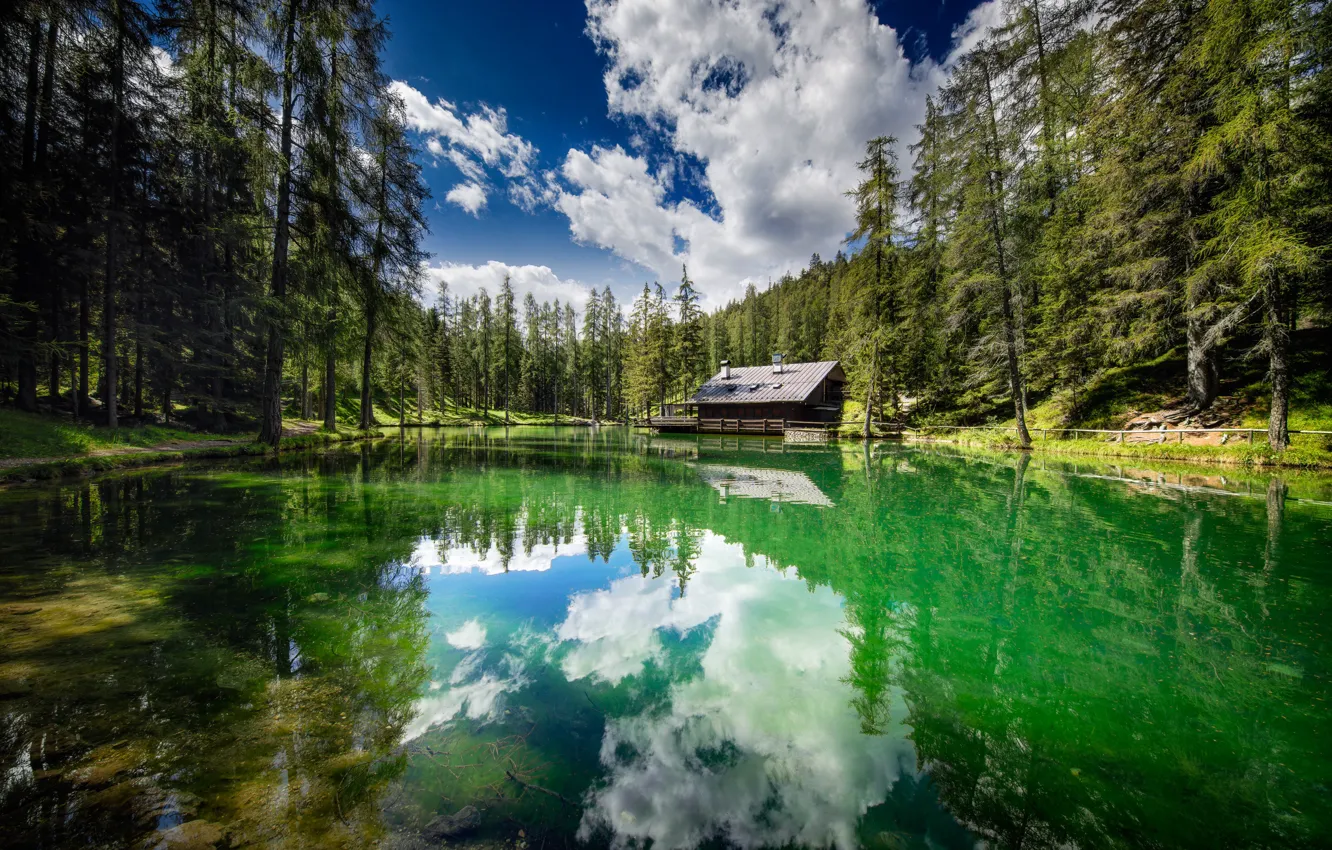 Озеро в лесу фото Обои Cortina d'Ampezzo, отражение, Италия, деревья, Кортина д'Ампеццо, Озеро Гед