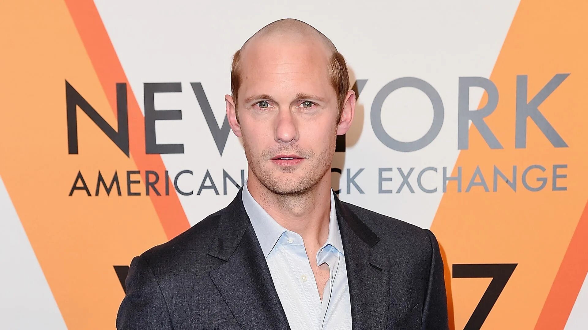 Озеро в лесу прическа мужская Ciao, Hottie-Faktor? Kahlschlag bei Alexander Skarsgard