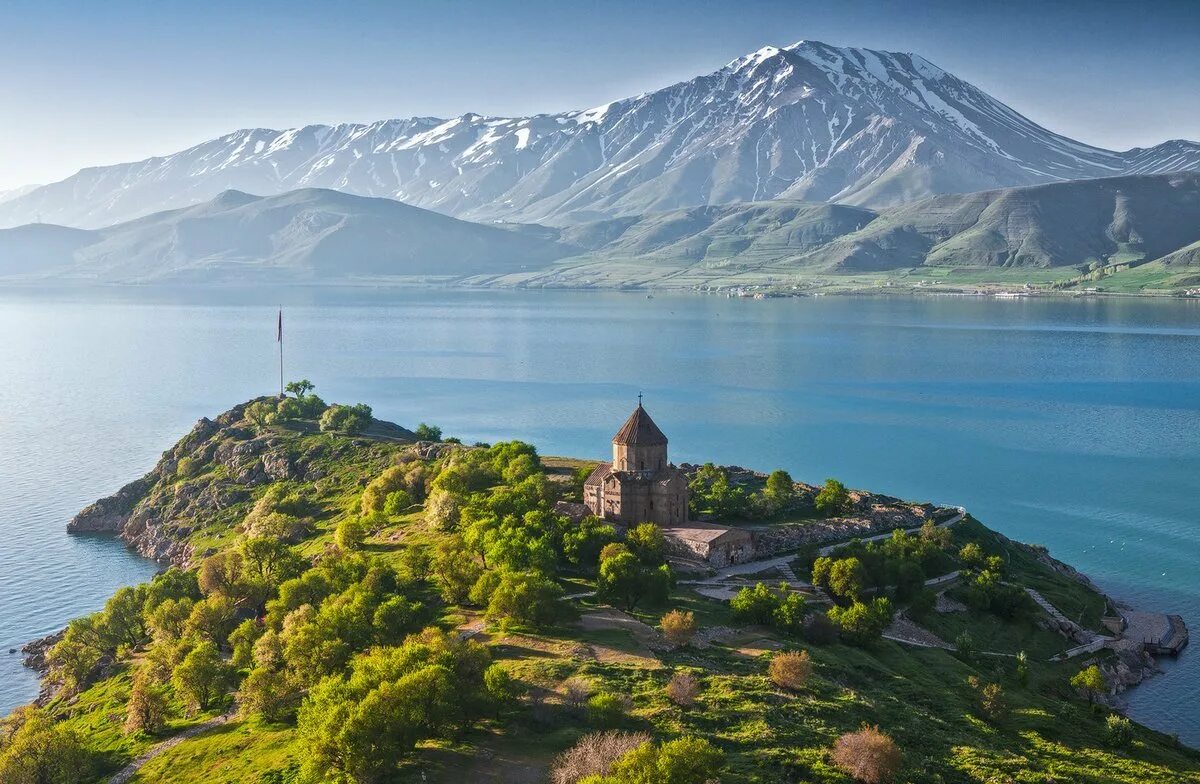 Озеро ван фото Туры и экскурсии в Кубачи: лучшие программы и маршруты, однодневные групповые по