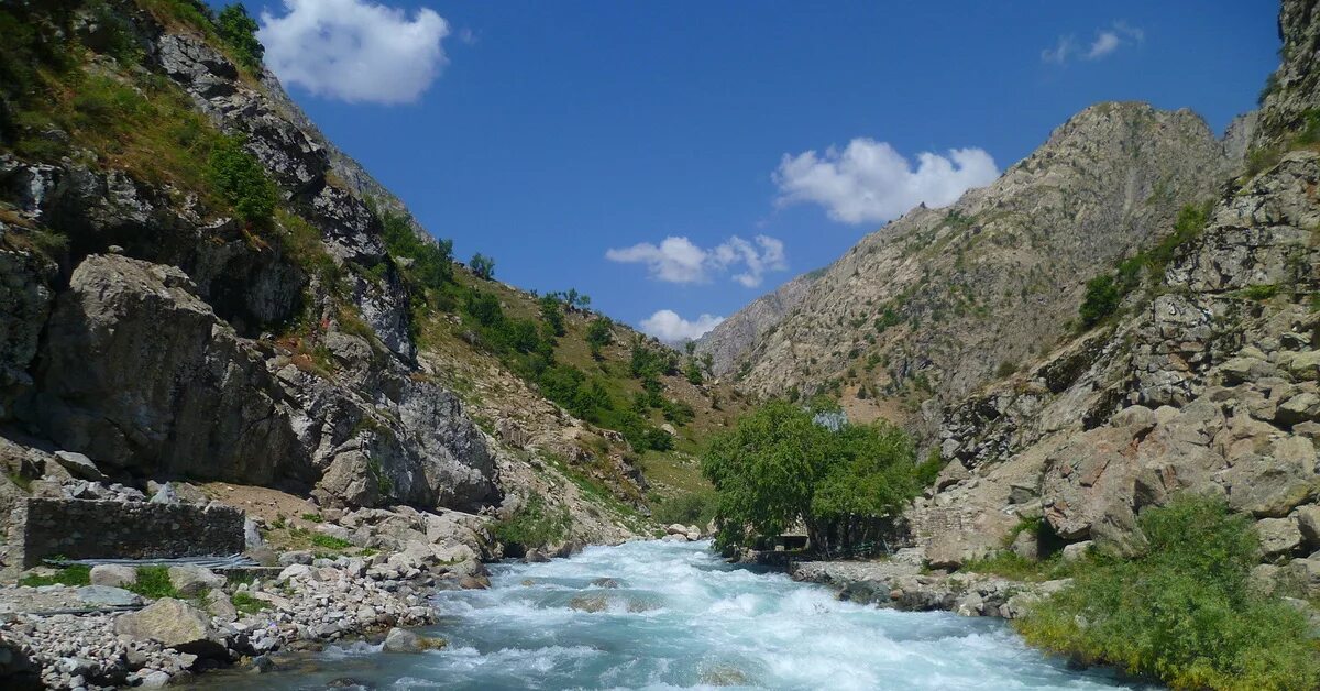 Озеро варзоб в таджикистане фото Поход по реке Сиаме. Пикабу
