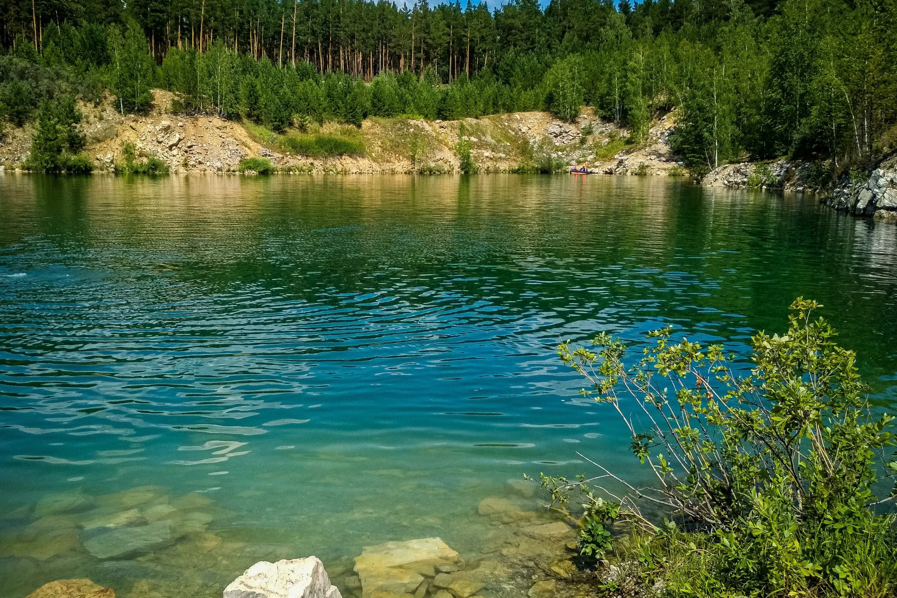 Озеро верховое в новосибирске фото Мраморный карьер в Абрашино: как проехать, цены на жильё - 18 июля 2020 - НГС.ру