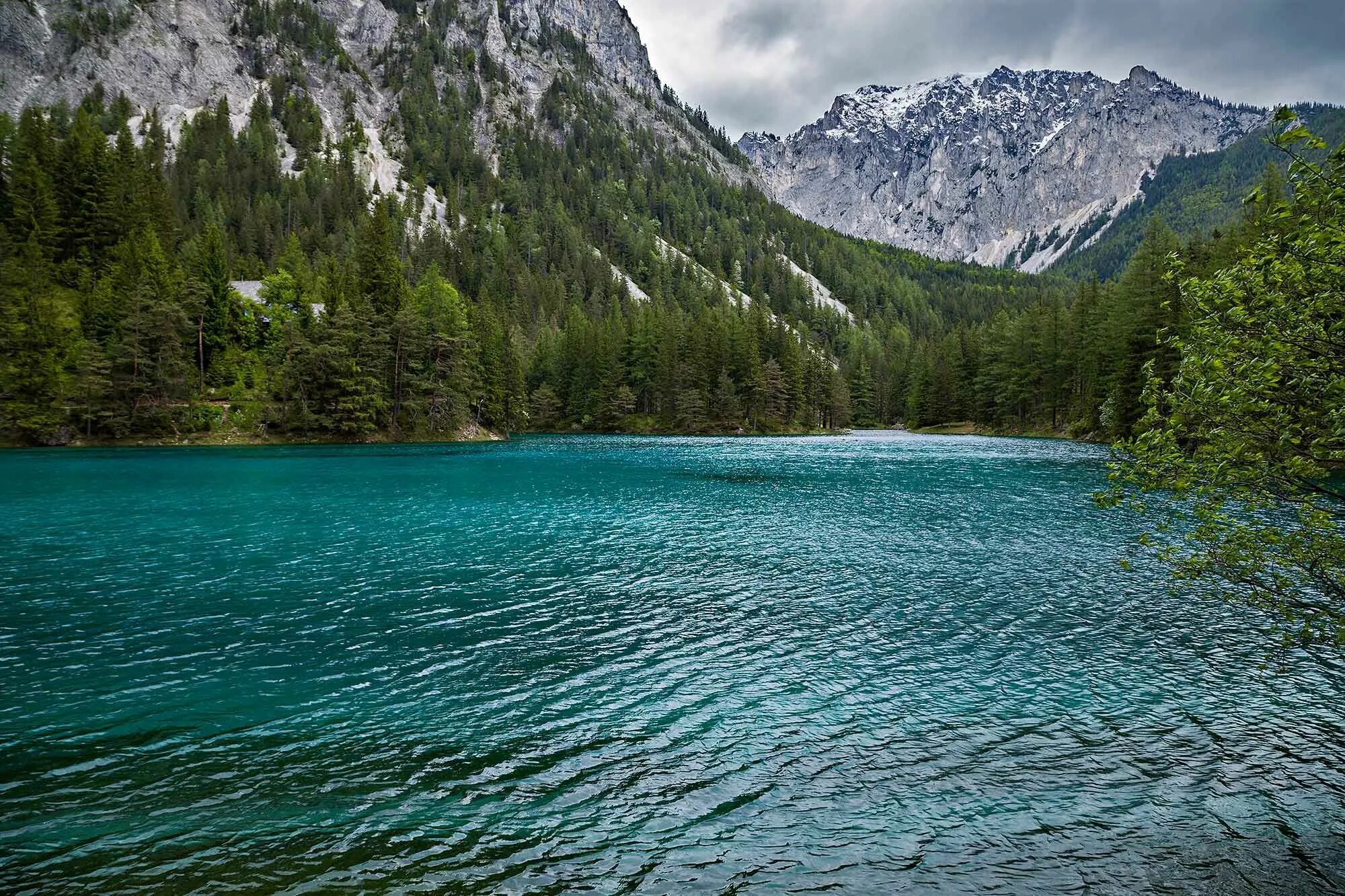 Озеро вертикальное фото Green Lake in Styria, Austria. © Ulli Maier & Nisa Maier Lake water, Green lake,