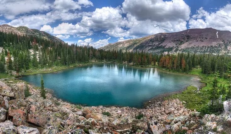 Озеро якутии фото The Sapphire Lakes In Utah That Are Devastatingly Gorgeous Utah lakes, Most beau