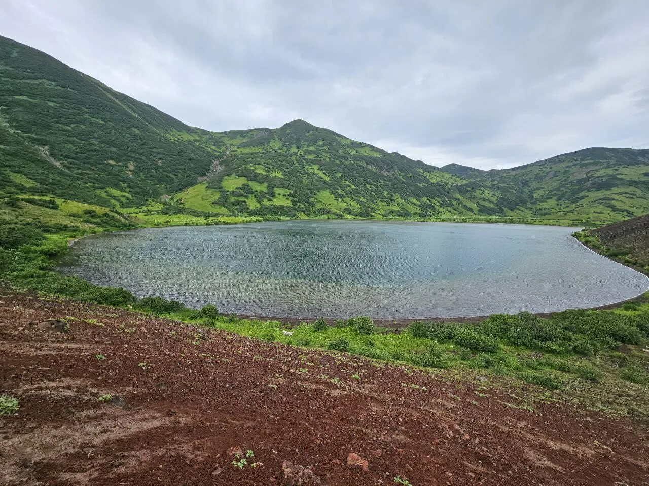 Озеро зеленое камчатка фото Озеро Зелёное у Вилючинского вулкана " WelcomeToKamchatka Путешествия по Камчатк