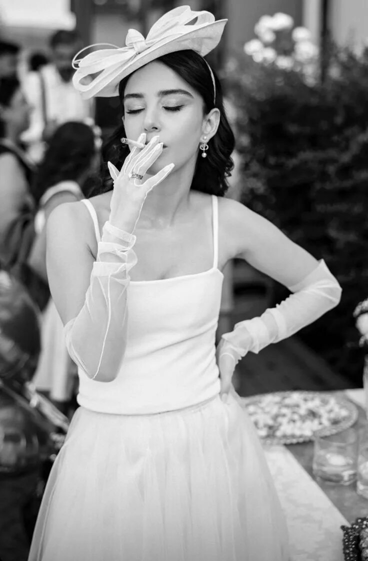 Озге гюрель свадьба фото Pin on İnspo in 2024 Weeding dress, Best casual outfits, Wedding photoshoot