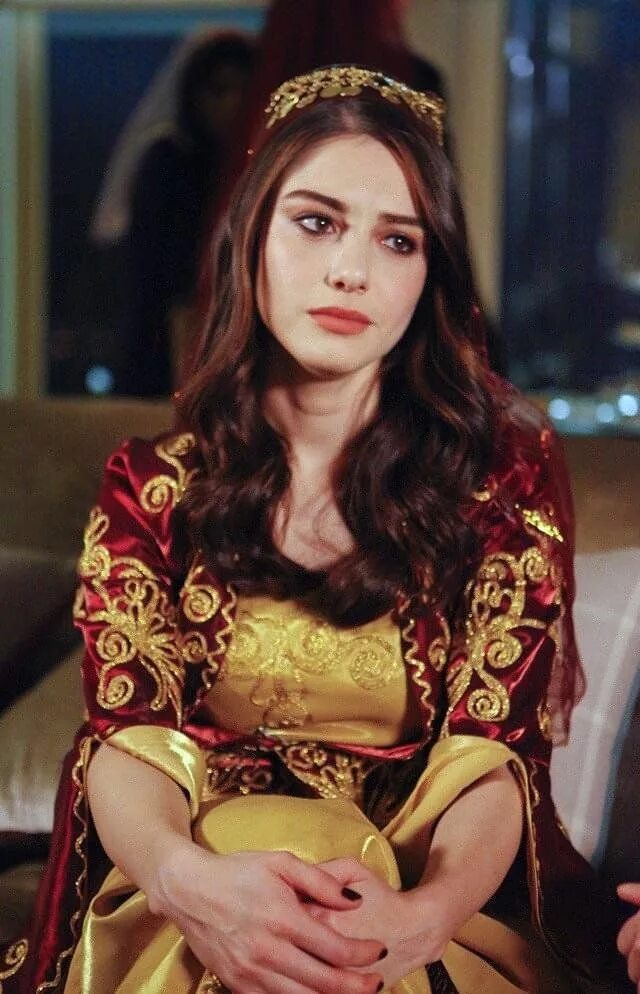 Озге гюрель в великолепном веке фото Pin on Özge gürel