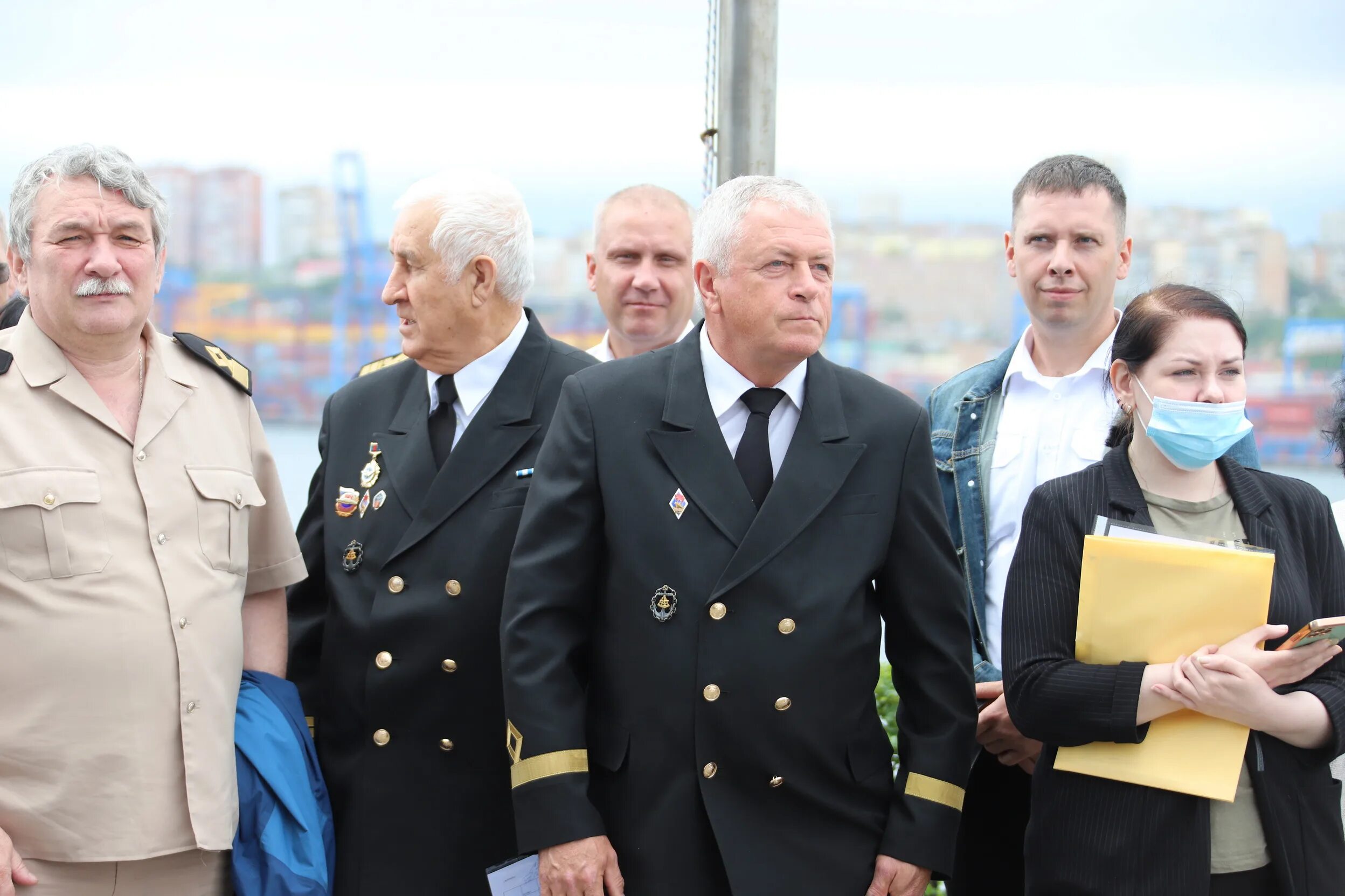Ожередов михаил росморпорт фото Депутаты поздравили сотрудников ФГУП "Росморпорт" с.